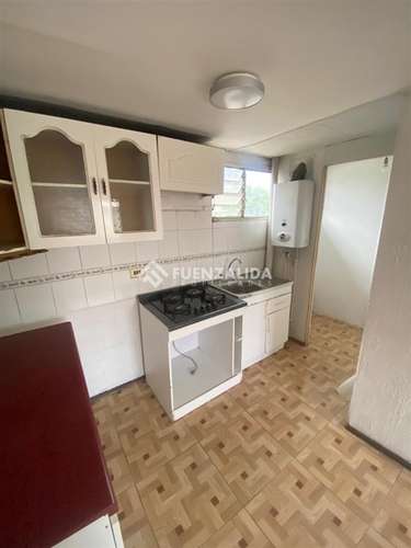 Departamento en venta de 3 dorm. 1 baño en Maipú