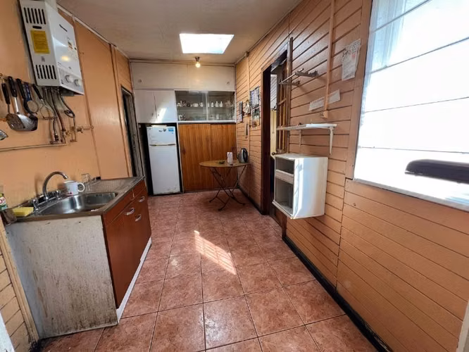 Casa en venta + dpto interior en Villa Aquelarre, Temuco