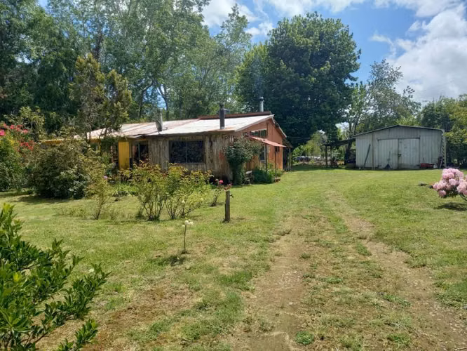 Parcela con casa en venta en Freire