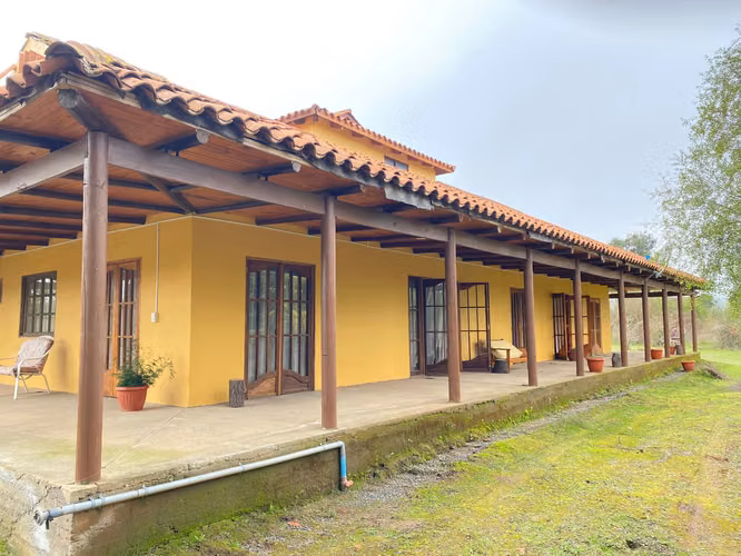 VENDE HERMOSA PARCELA-CASA PELARCO