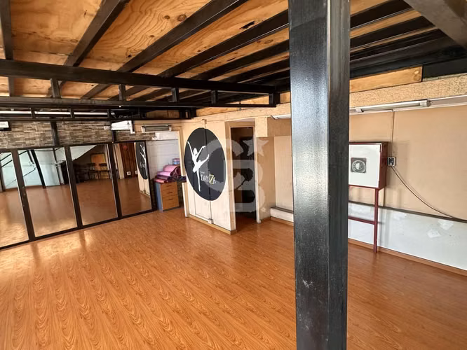 Casa para Uso Habitacional y Comercial