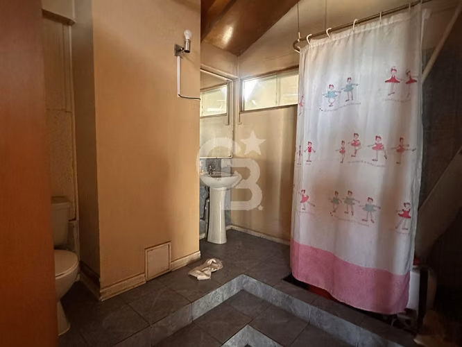 Casa para Uso Habitacional y Comercial