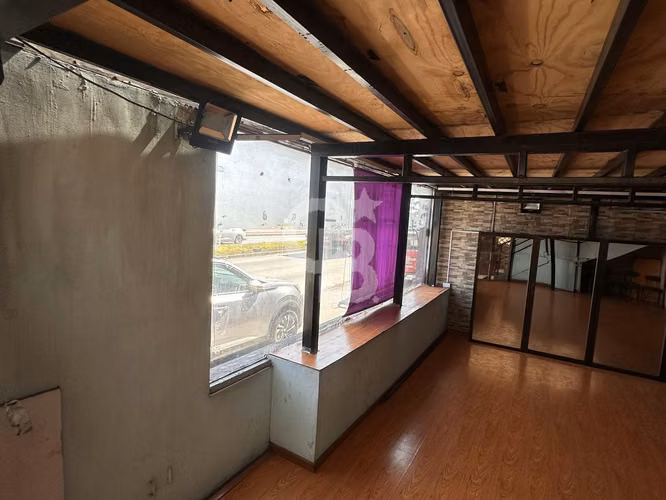 Casa para Uso Habitacional y Comercial