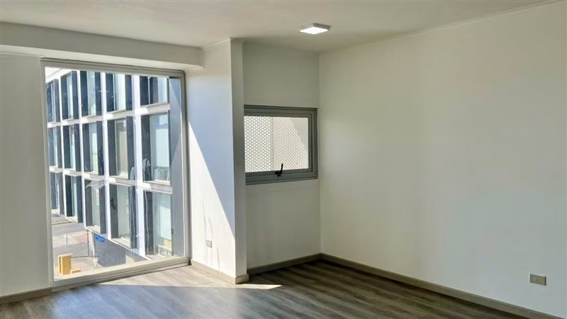 Oficina 31 m2 en Estratégica Zona / Amunátegui - CDT