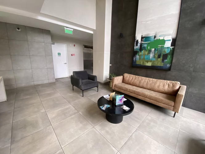 ¡ TU NUEVO HOGAR TE ESPERA EN  LA FLORIDA! - Imagen 1