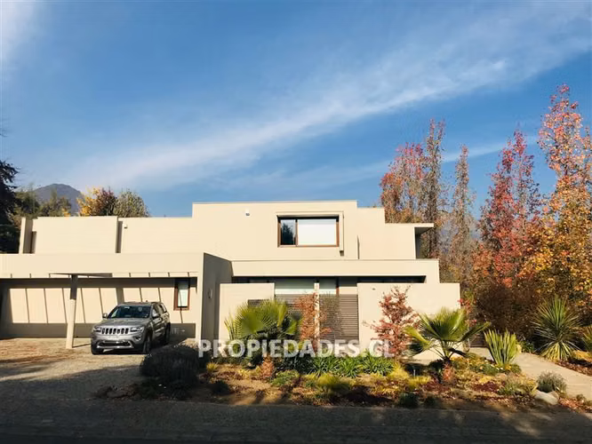 Casa en condominio en Venta en Lo Barnechea