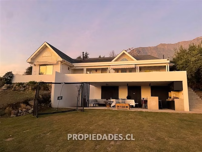 Casa en condominio en Venta en Peñalolén