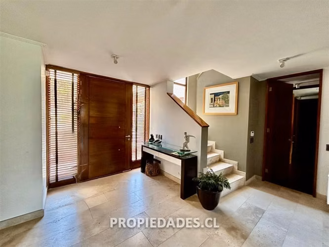 Casa en condominio en Venta en Lo Barnechea