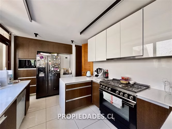 Casa en condominio en Venta en Lo Barnechea