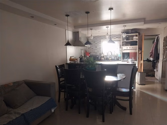 Linda Casa en venta de 4D y 2B. remodelada, Lampa
