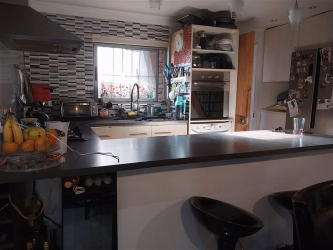 Linda Casa en venta de 4D y 2B. remodelada, Lampa