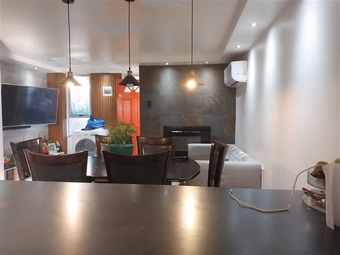 Linda Casa en venta de 4D y 2B. remodelada, Lampa