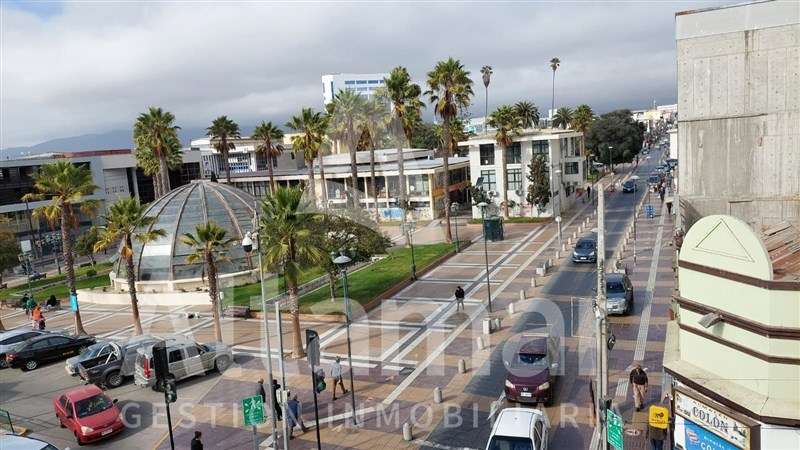 LOCAL COMERCIAL Aldunate esquina Las Heras