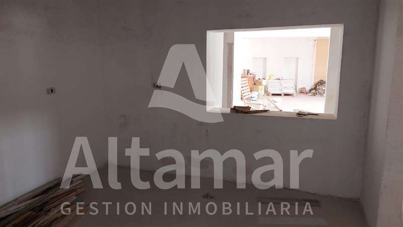 LOCAL COMERCIAL Aldunate esquina Las Heras