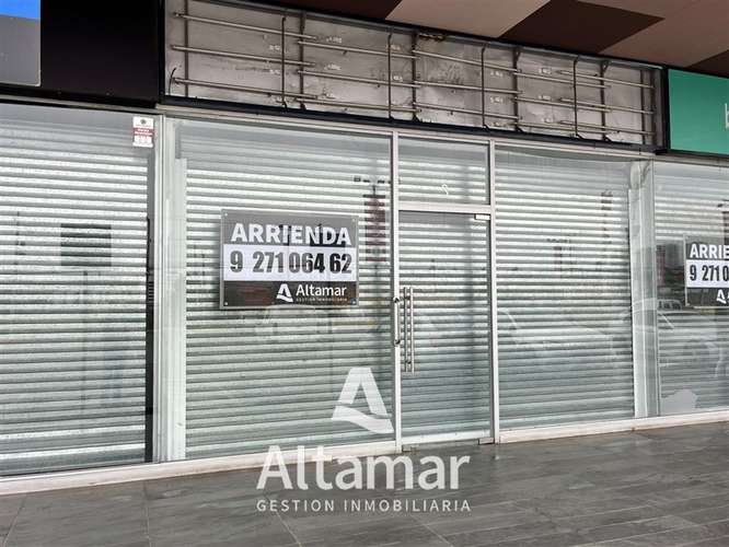 LOCAL COMERCIAL Unimarc Regimiento Arica