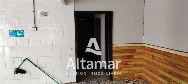 LOCAL COMERCIAL Aldunate frente a plaza de Armas de Coquimbo