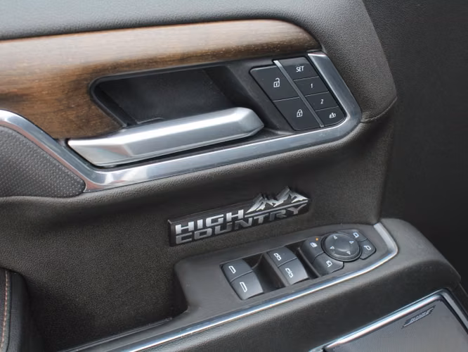 Chevrolet Silverado 3.0 Td High Country At 4x4...