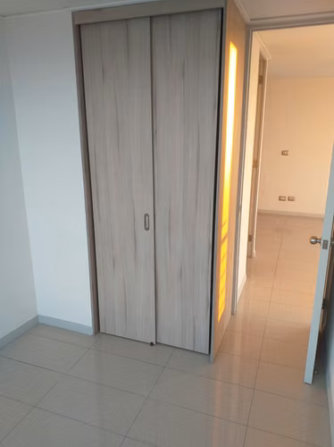 OPORTUNIDAD: Departamento 3D/2B + 2 ESTACIONAMIENTOS + BODEGA GRANDE - Santiago Centro