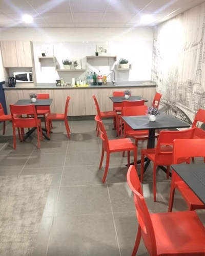 OPORTUNIDAD: Departamento 3D/2B + 2 ESTACIONAMIENTOS + BODEGA GRANDE - Santiago Centro