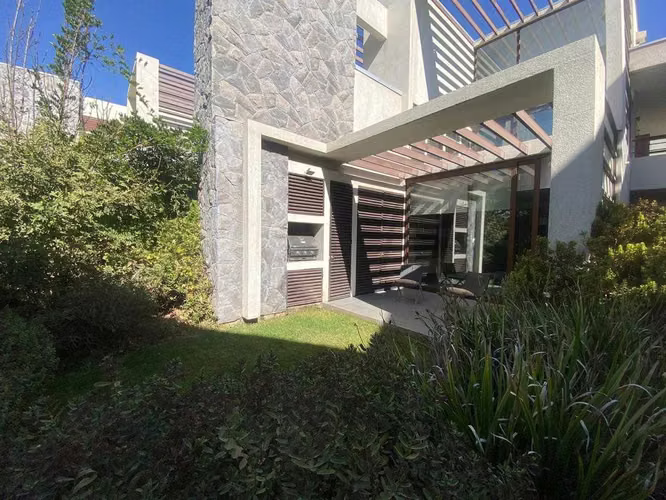 Oportunidad! Depto con patio y quincho! 2Dorm (159739)