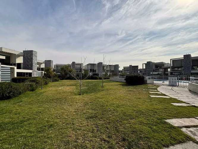 Oportunidad! Depto con patio y quincho! 2Dorm (159739)