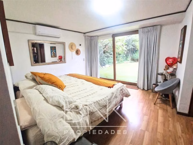 Casa en arriendo de 4 dorm. en La Reina