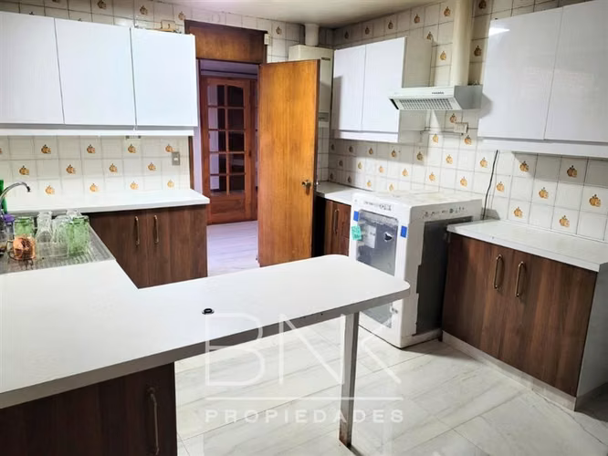 Casa en arriendo de 4 dorm. en La Reina