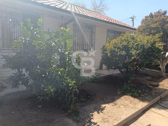 Casa esquina / Parque Padre Hurtado - Las Condes