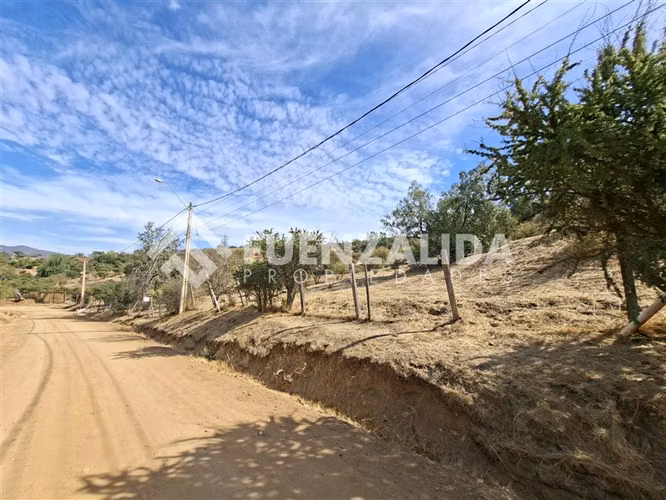 Curacaví. Sitio 9.630 m2 en Condominio. UF 2.490. Agua y Luz