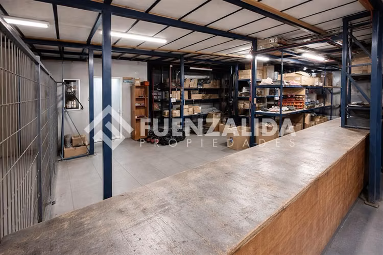 Terreno Oficina 1.734 m2 en venta en La Cisterna