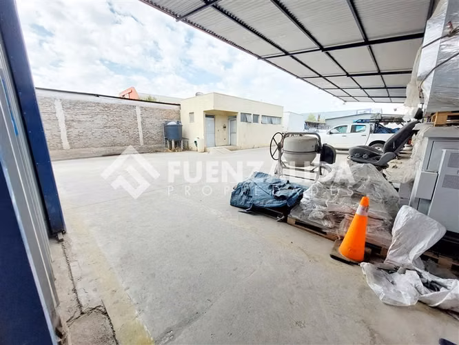 Terreno Oficina 1.734 m2 en venta en La Cisterna
