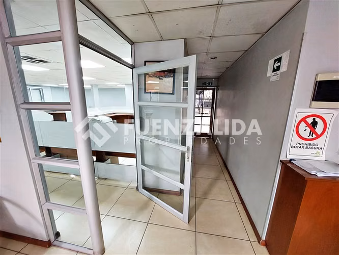 Terreno Oficina 1.734 m2 en venta en La Cisterna