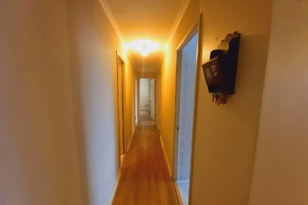 Se vende amplio depto con vista al mar en pleno centro de Puerto Montt - Imagen 4