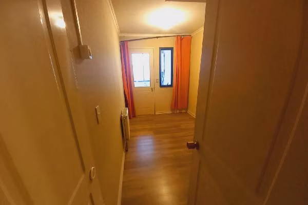 Se vende amplio depto con vista al mar en pleno centro de Puerto Montt - Imagen 11