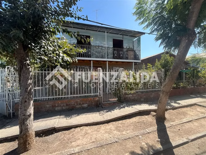 Casa en venta de 4 dormitorios en Puente Alto, APA