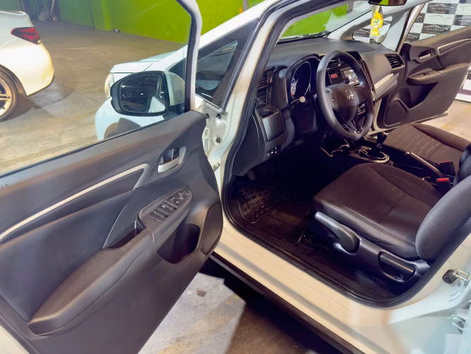 HONDA WR-V 1.5 LX EXCELENTE ESTADO
