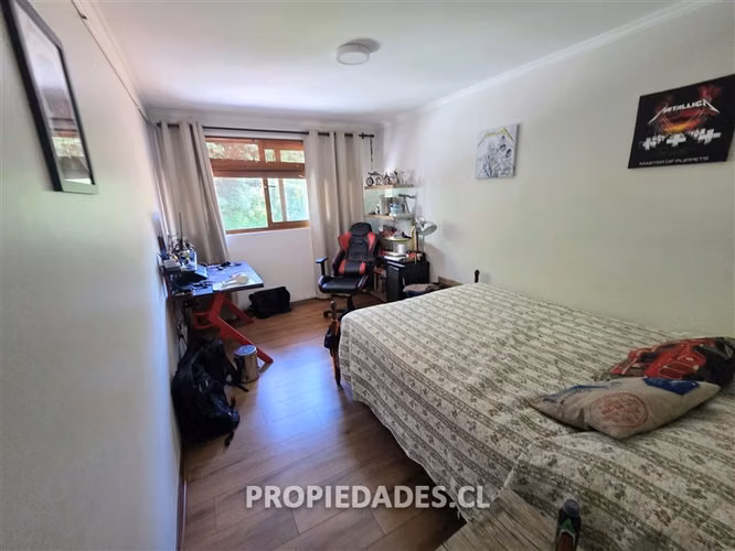 Casa en arriendo de 5 dorm. en Lo Barnechea