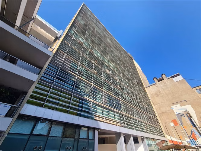 Oficina Arriendo Santiago Dúplex 244m2 P15 Norte C. Colorada
