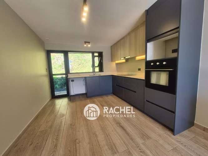 SE ARRIENDAN CASAS CON VISTAS AL LAGO SALIDA VILLARRICA-PUCÓN