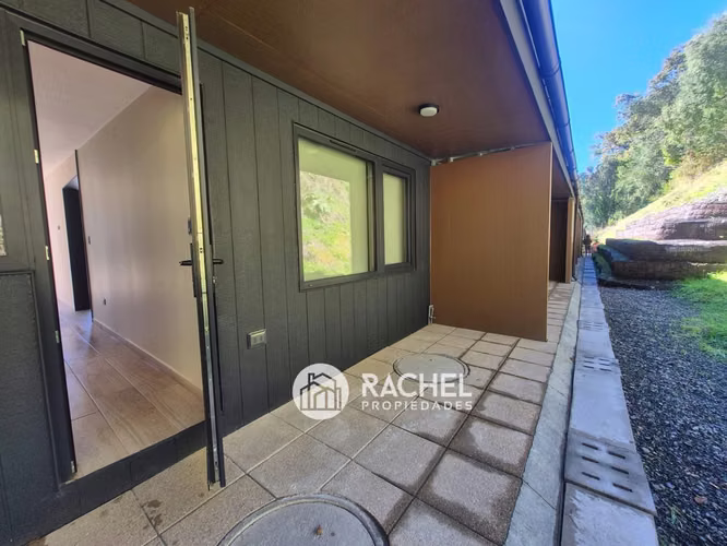 SE ARRIENDAN CASAS CON VISTAS AL LAGO SALIDA VILLARRICA-PUCÓN