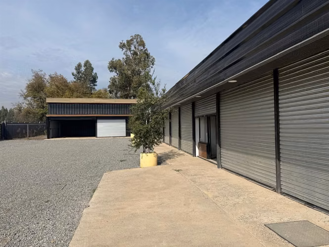 LOCAL COMERCIAL Local Comercial en arriendo La Punta, Mostazal