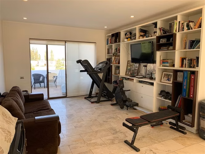 Gran casa moderna en terreno de 1300 metro en Chicureo