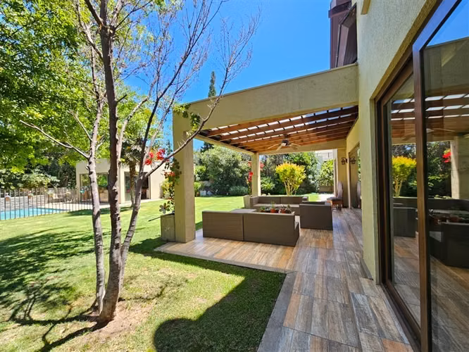 Venta Casa en Condominio El Refugio Piedra Roja