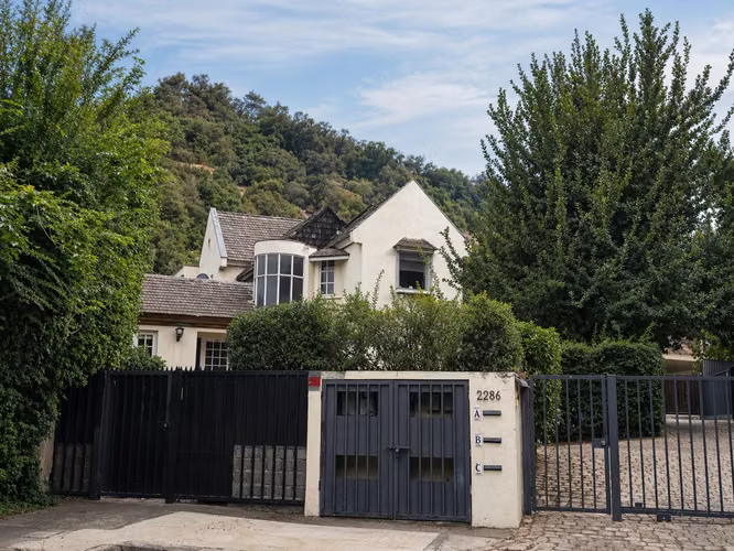 VENTA CASA EN CONDOMINIO 5HAB 4BA LO BARNECHEA - Imagen 2