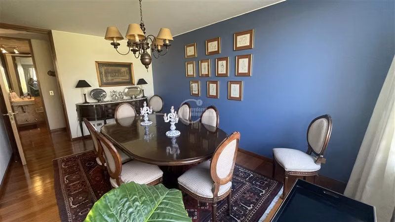 Departamento en venta de 4 dorm. en Vitacura