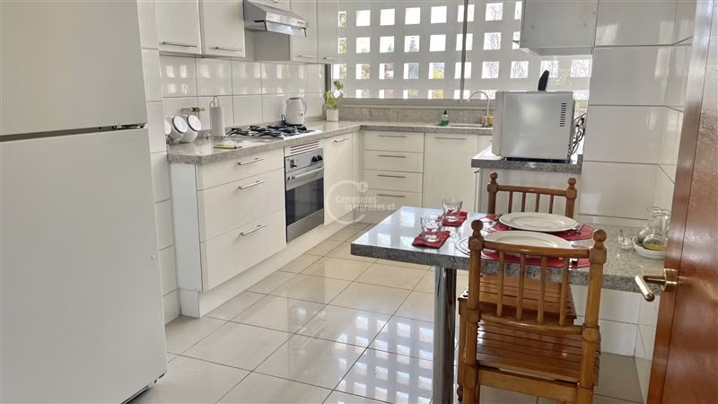 Departamento en venta de 4 dorm. en Vitacura