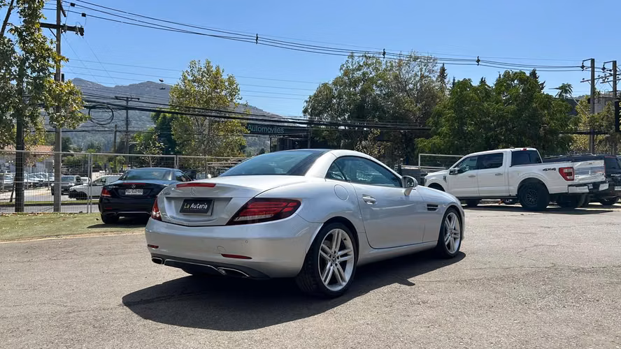 Mercedes Benz SLC-Class 200 2.0 (2020)