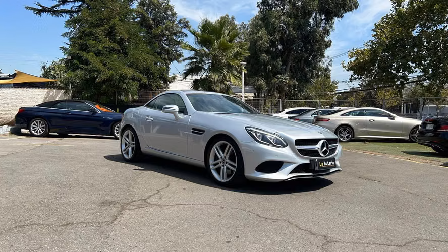 Mercedes Benz SLC-Class 200 2.0 (2020)