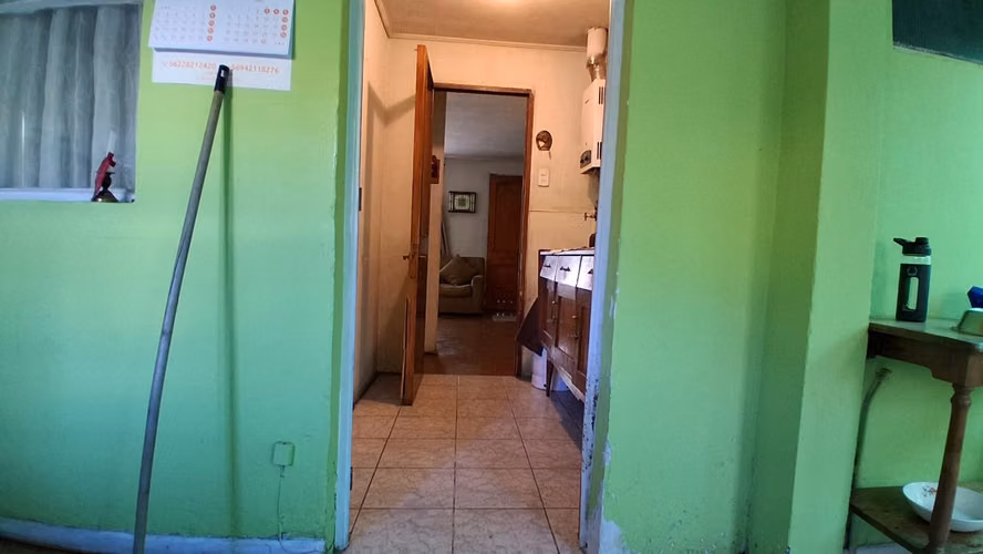 ¡Oportunidad Inversión! Se Vende Impecable Casa 3D-1B-1E en Calle Viviana/La Cisterna
