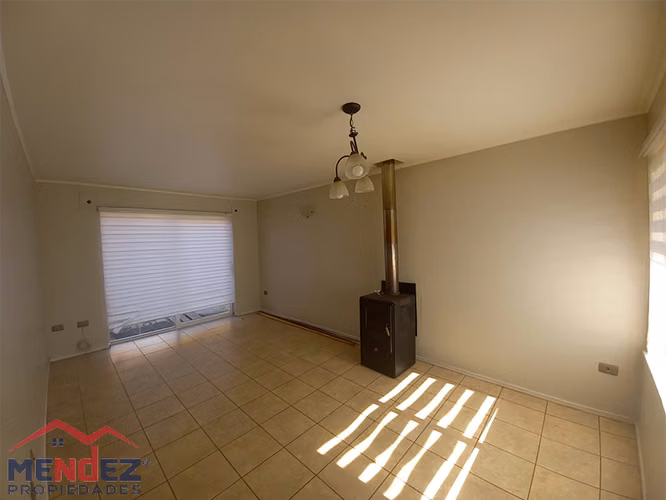 Se vende acogedora propiedad en sector residencial Valle Volcanes
